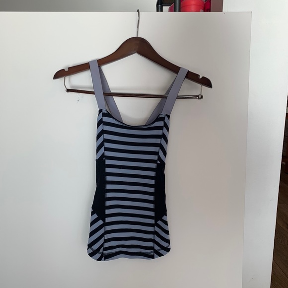 lululemon athletica Tops - LuluLemon Workout Top